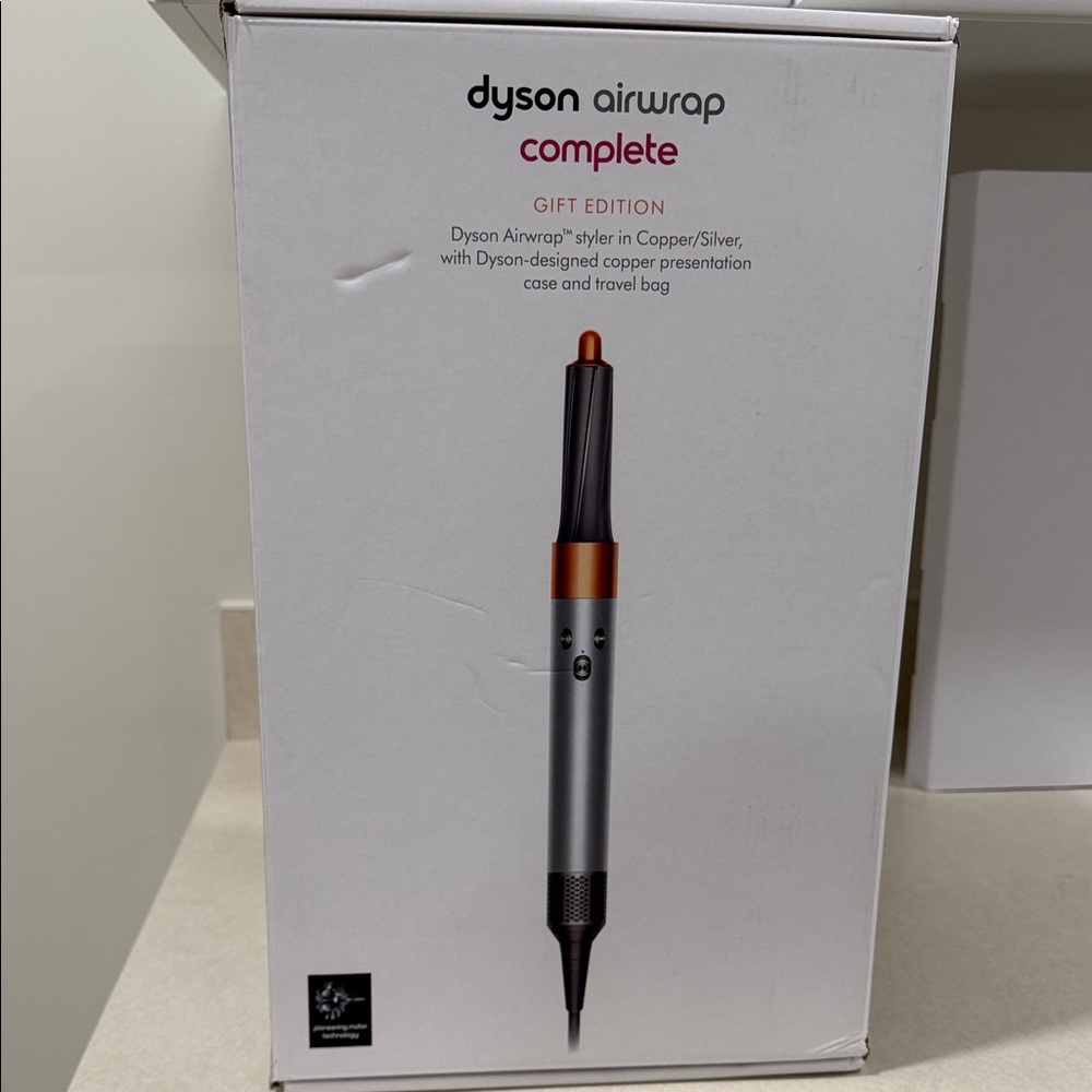 Dyson Airwrap Complete in Copper and Silver